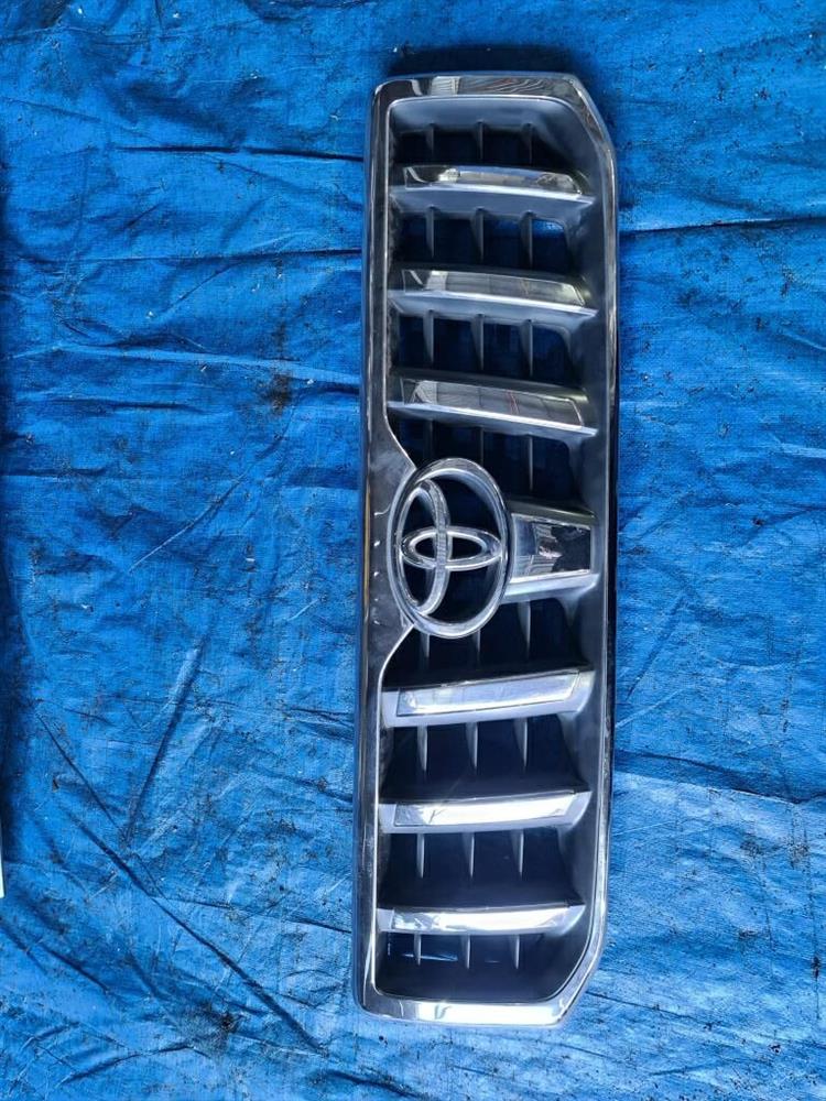 Решетка радиатора Тойота Ленд Крузер Прадо в Сочи 227691